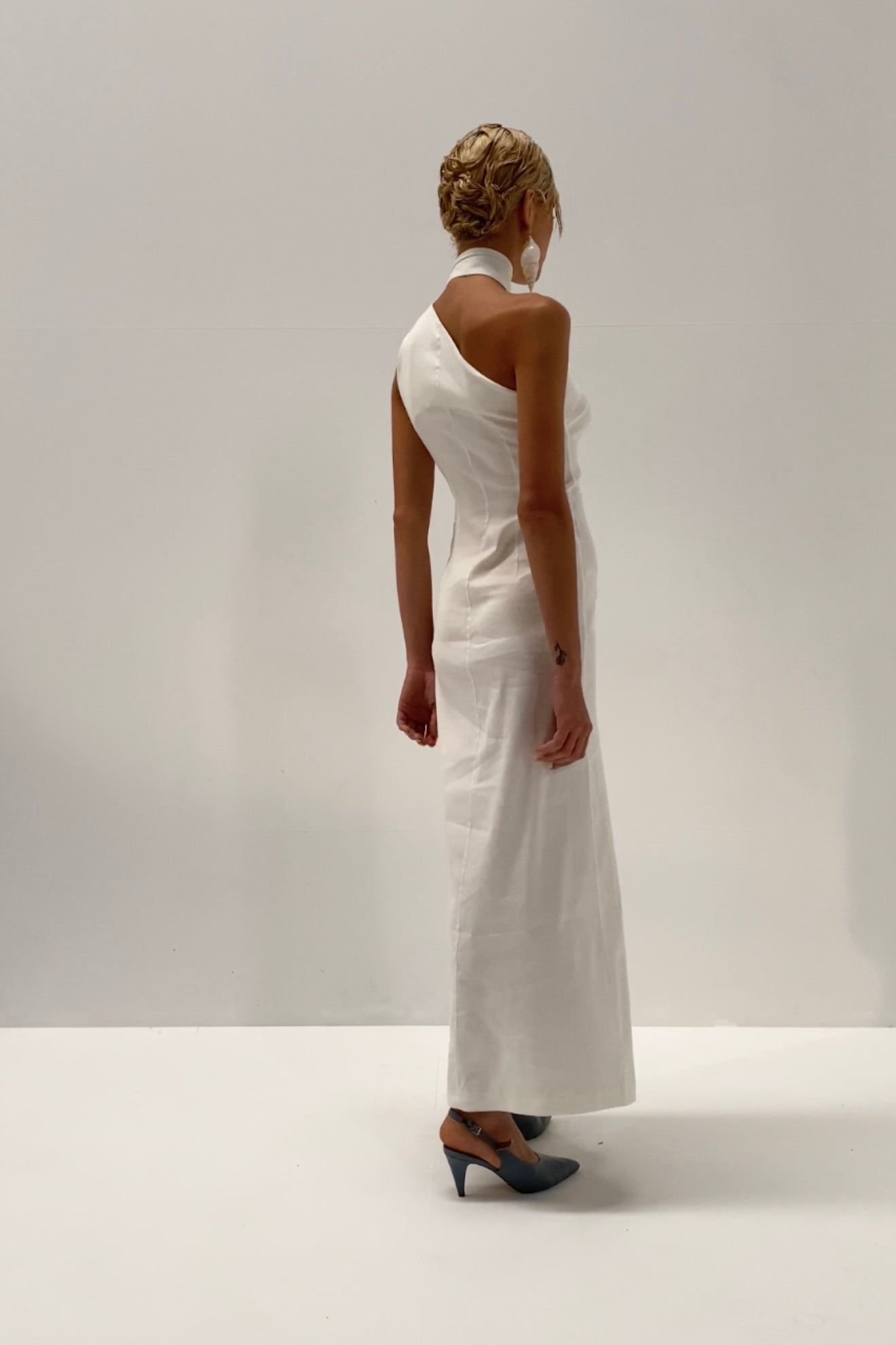 ONE SHOULDER SCARF DRESS