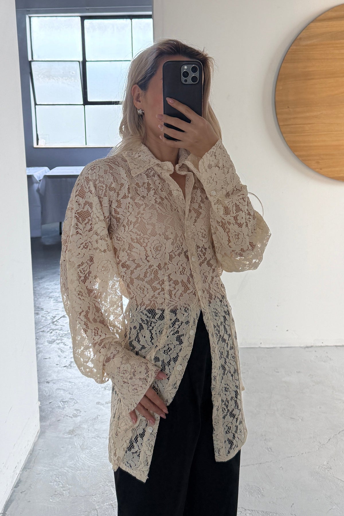 LACE VOLUME SLEEVE SHIRT DRESS in CREAM