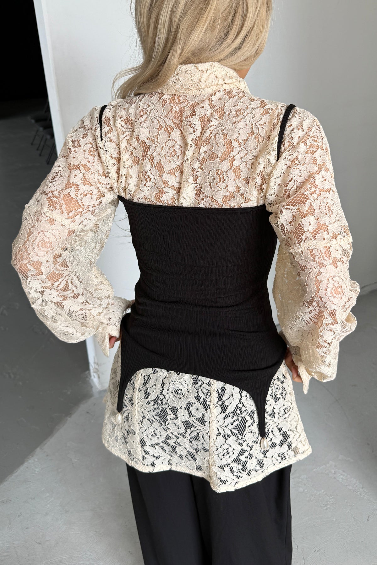 LACE DETACHABLE LAYERED SHIRT DRESS SET in CREAM/BLACK