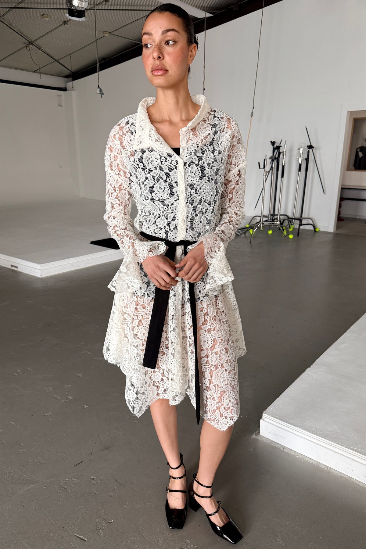 LACE HANDKERCHIEF HEM WRAP COAT WITH SASH