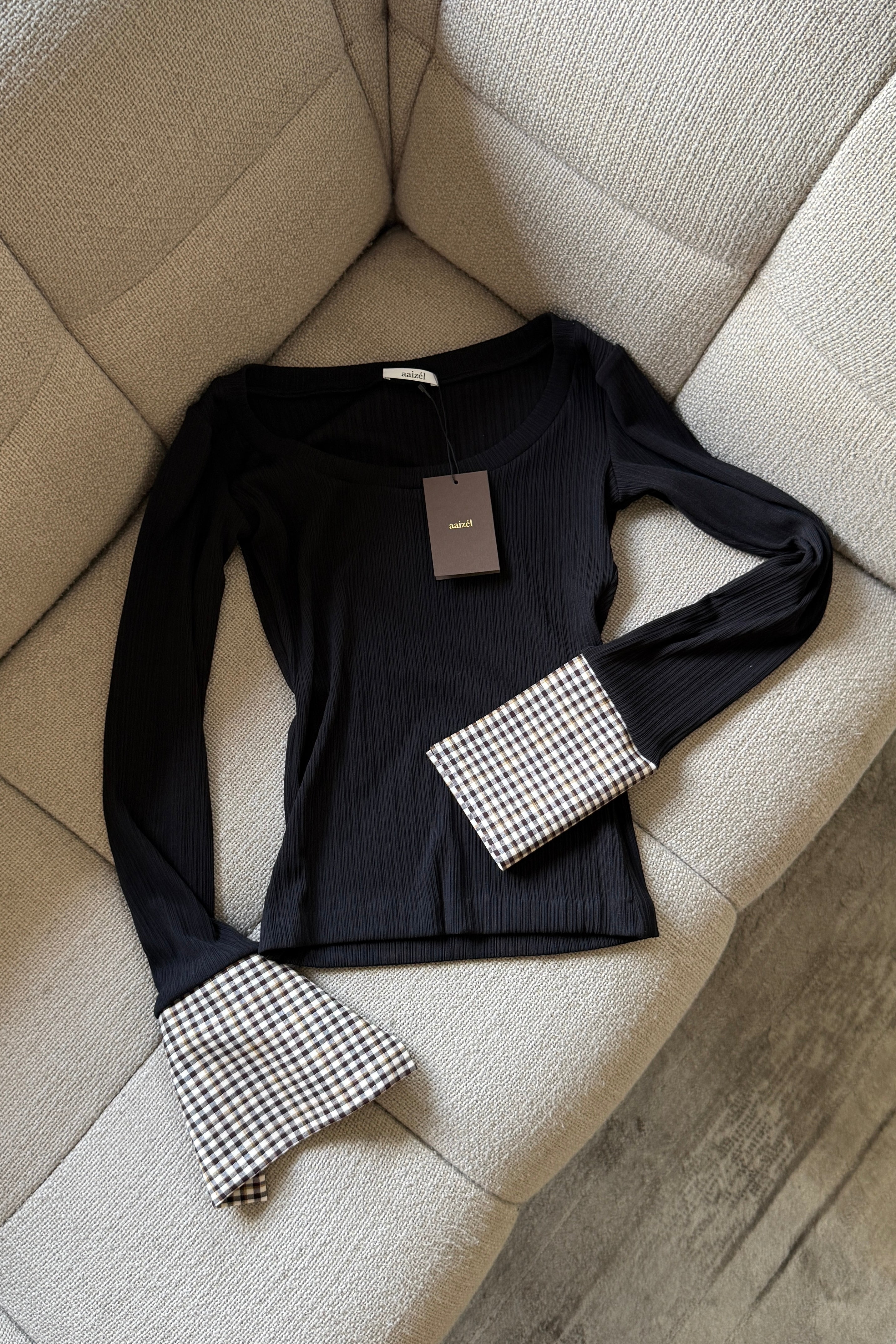 CONTRAST GINGHAM CUFF TOP