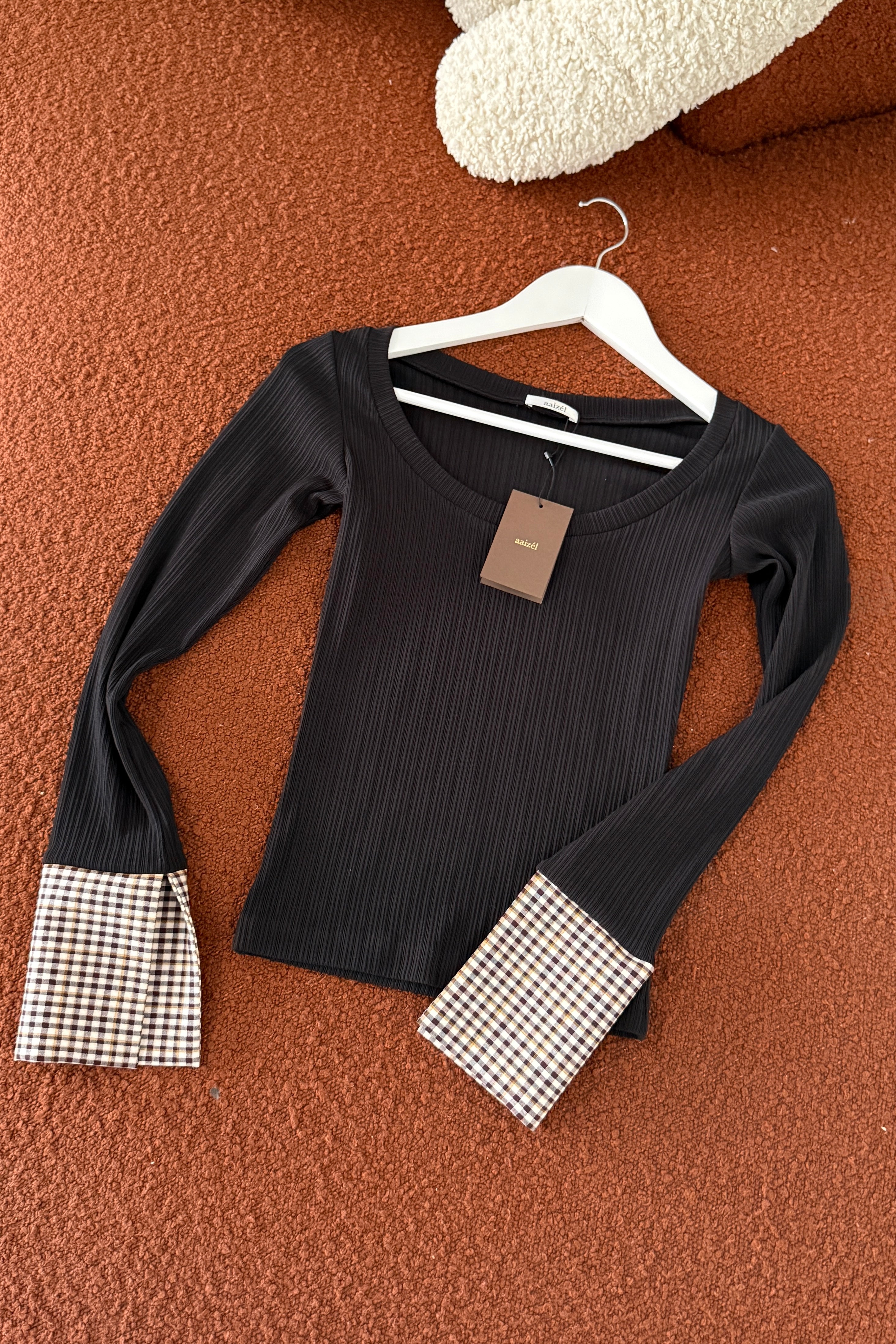 CONTRAST GINGHAM CUFF TOP