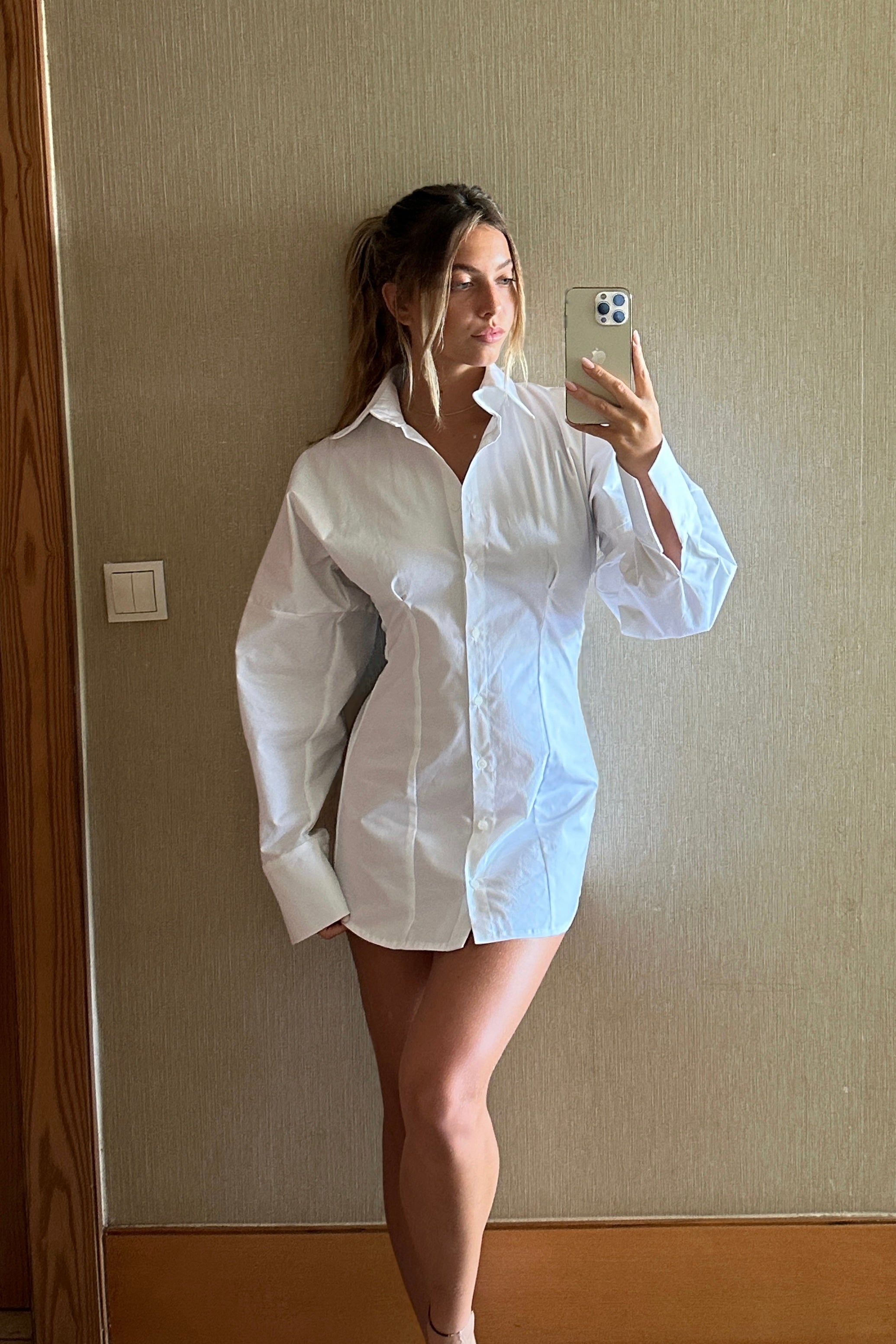 VOLUME SLEEVE SHIRT DRESS in WHITE