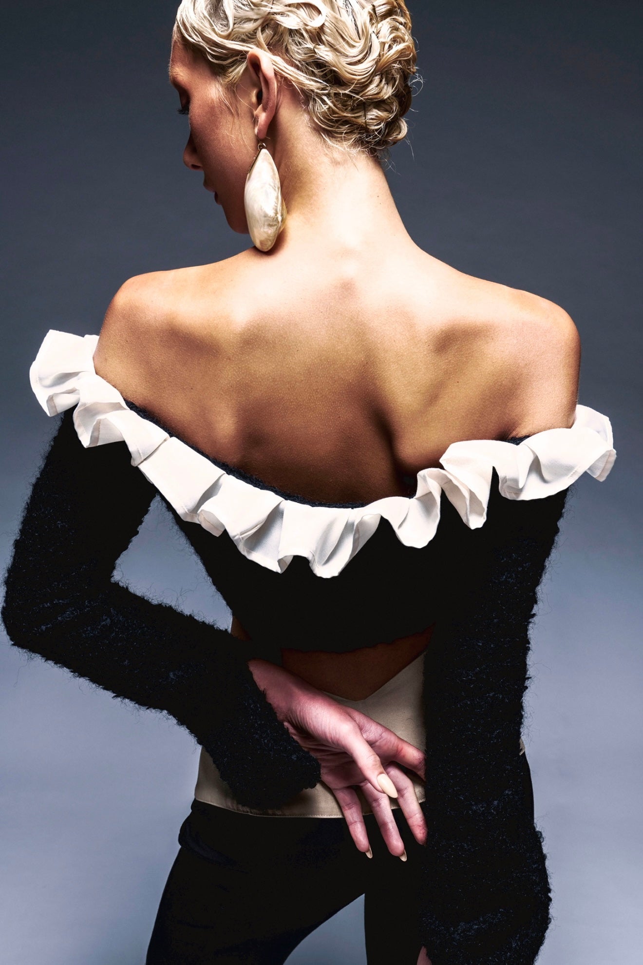 LONG SLEEVE RUFFLE SHOULDER CROP CARDIGAN