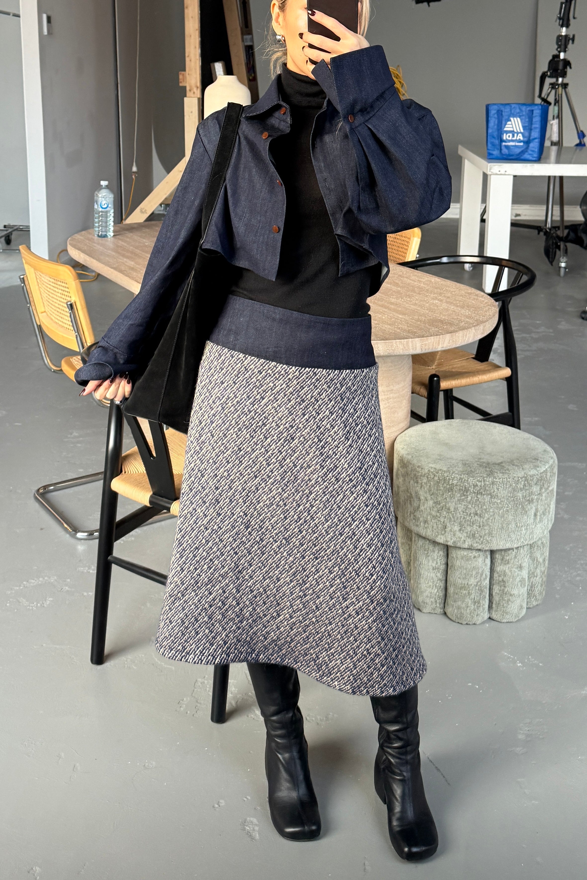 REI JAPANESE WOOL BOUCLÉ A-LINE MIDI SKIRT in NAVY