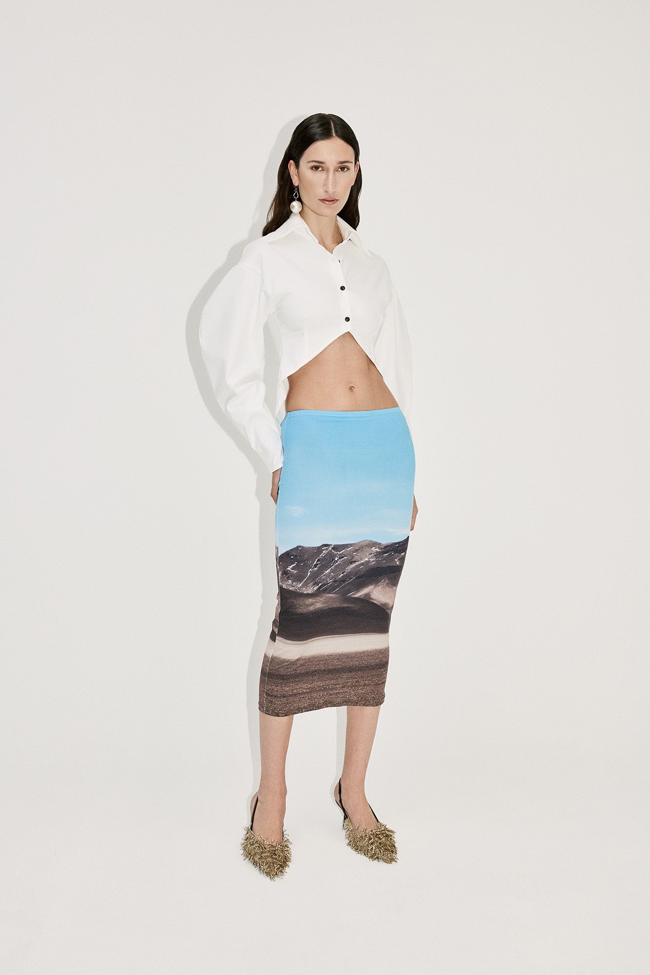 VOLUME SLEEVE CORNER WAIST SHIRT