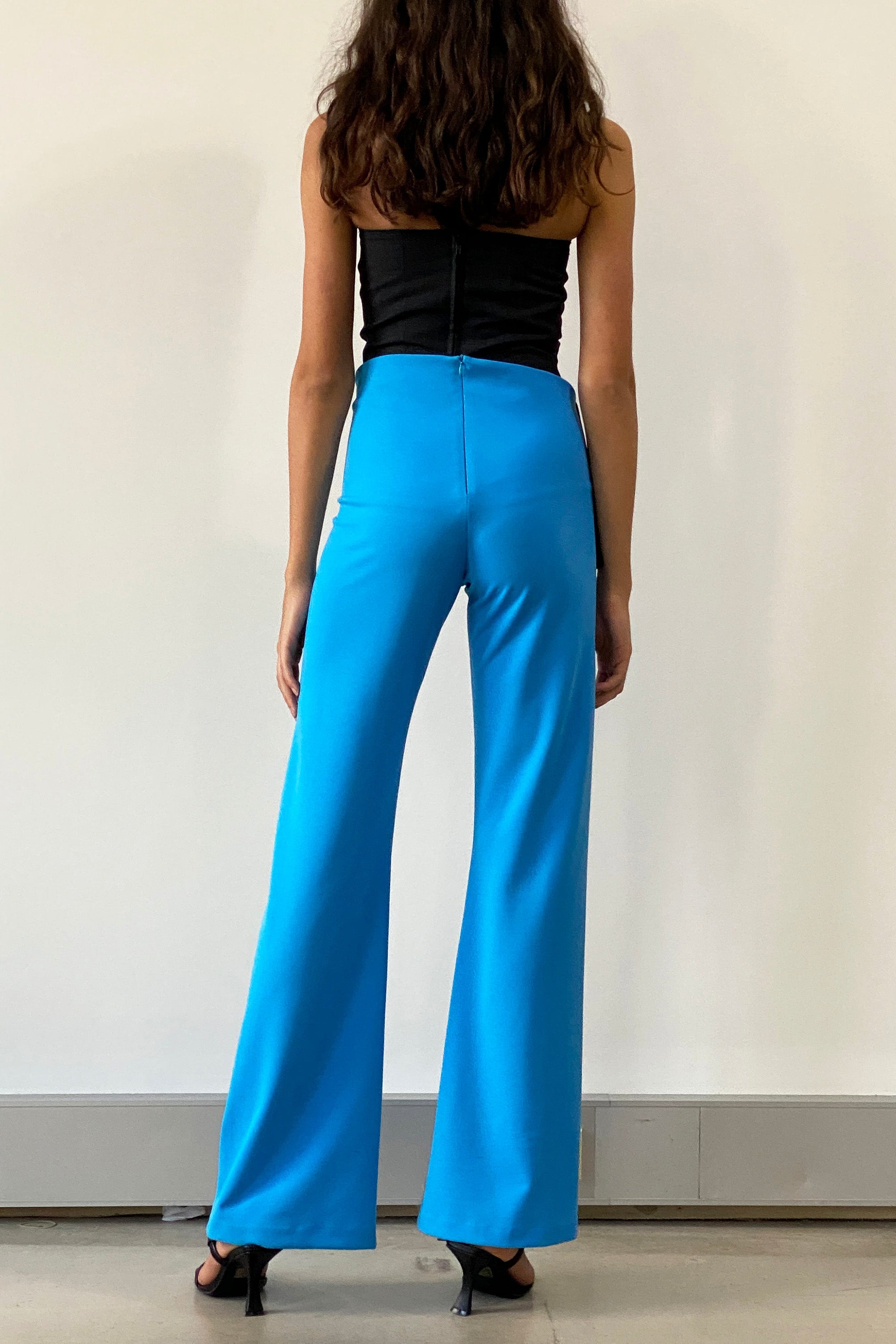ANGLED WAISTLINE PINTUCK PANT