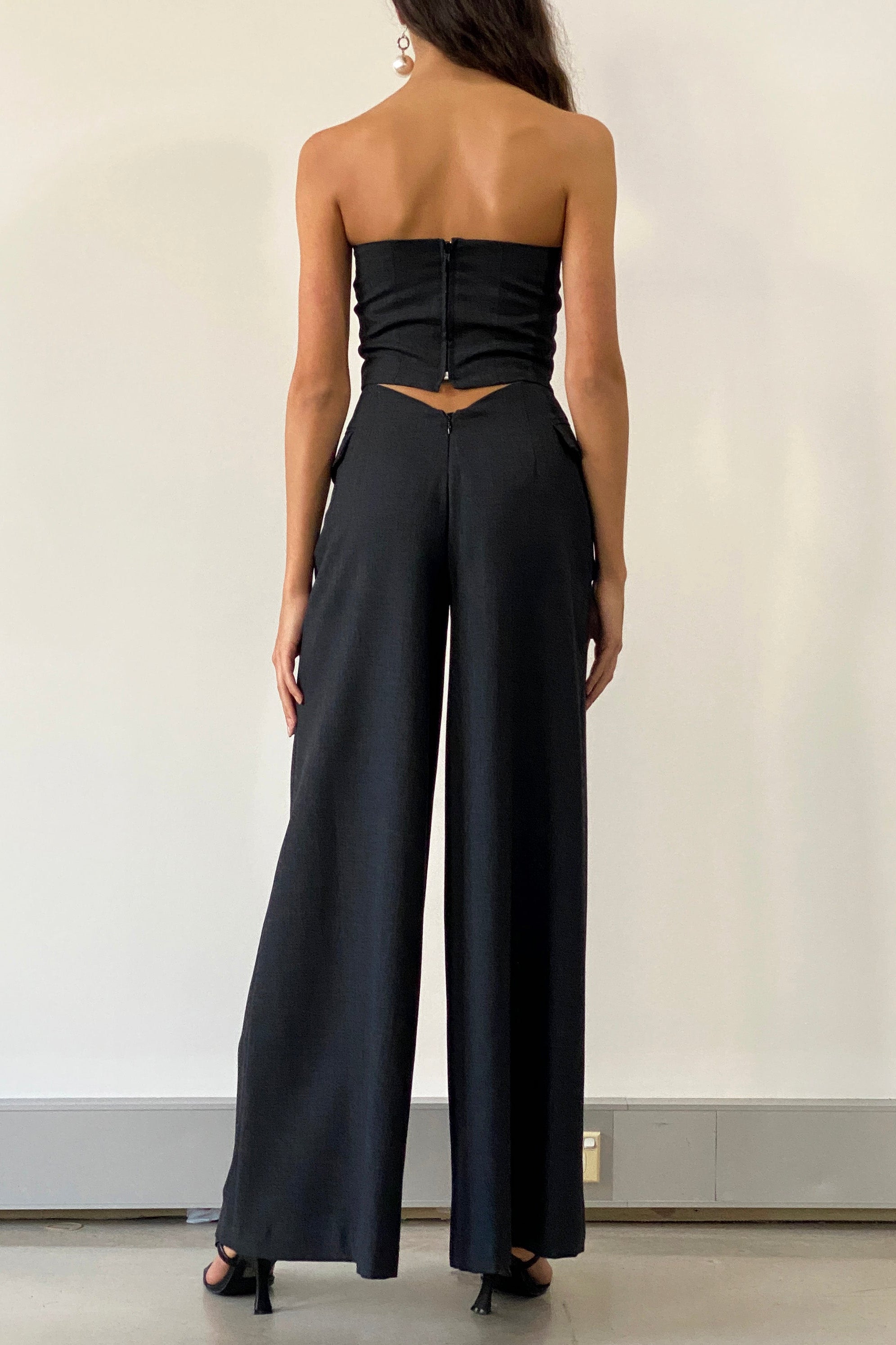 TAILORED STRAPLESS TOP