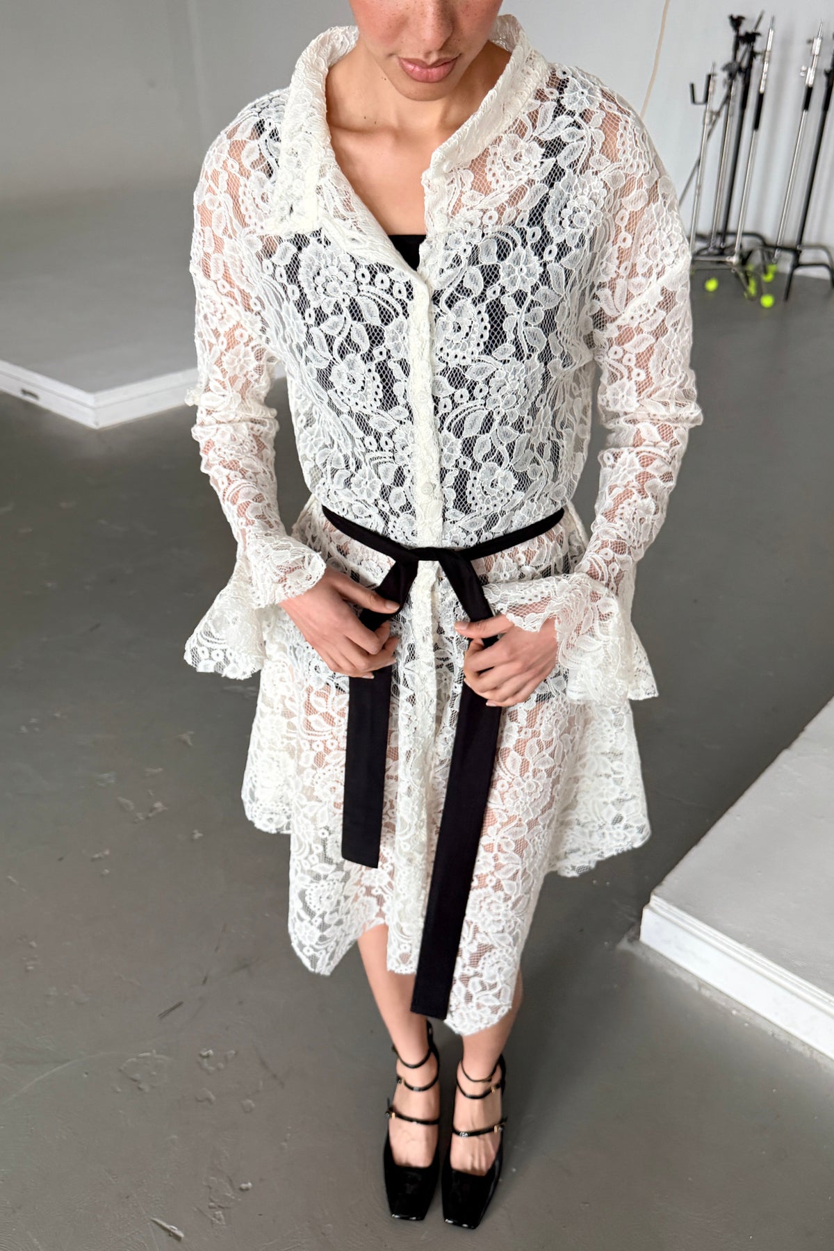 LACE HANDKERCHIEF HEM WRAP COAT WITH SASH