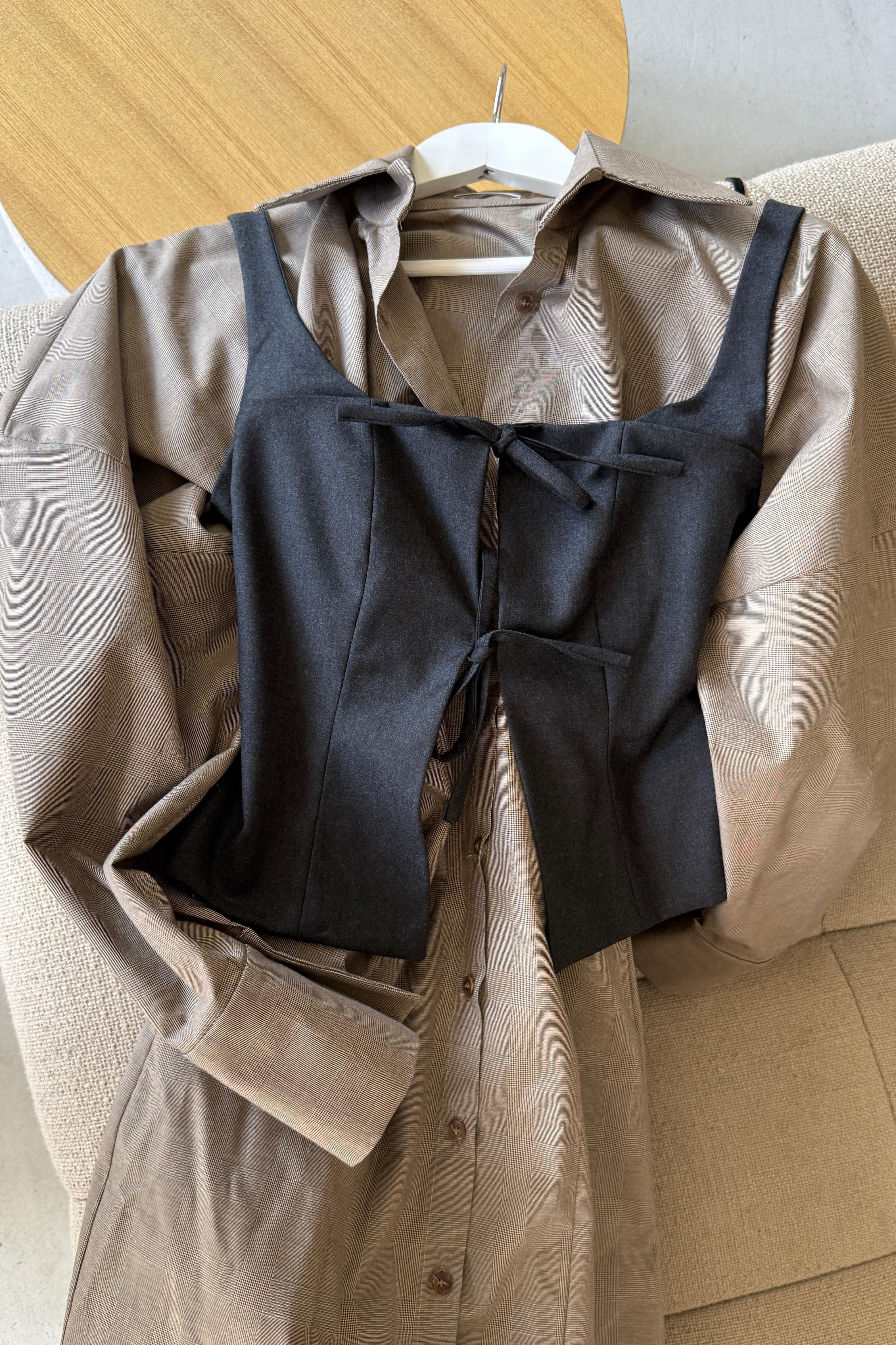 TAILORED WOOL TIE TOP