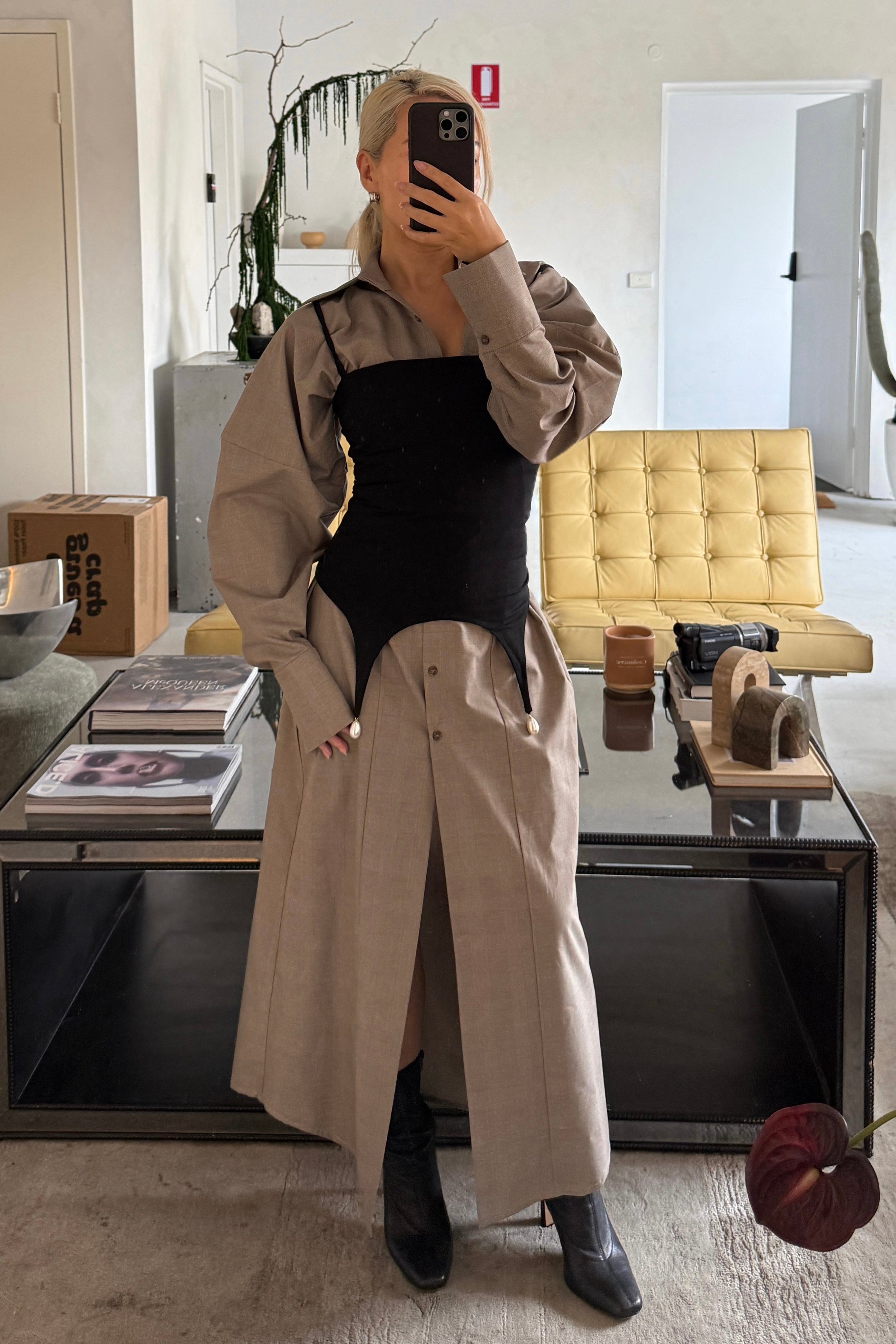 VOLUME SLEEVE MAXI SHIRT DRESS in TAUPE