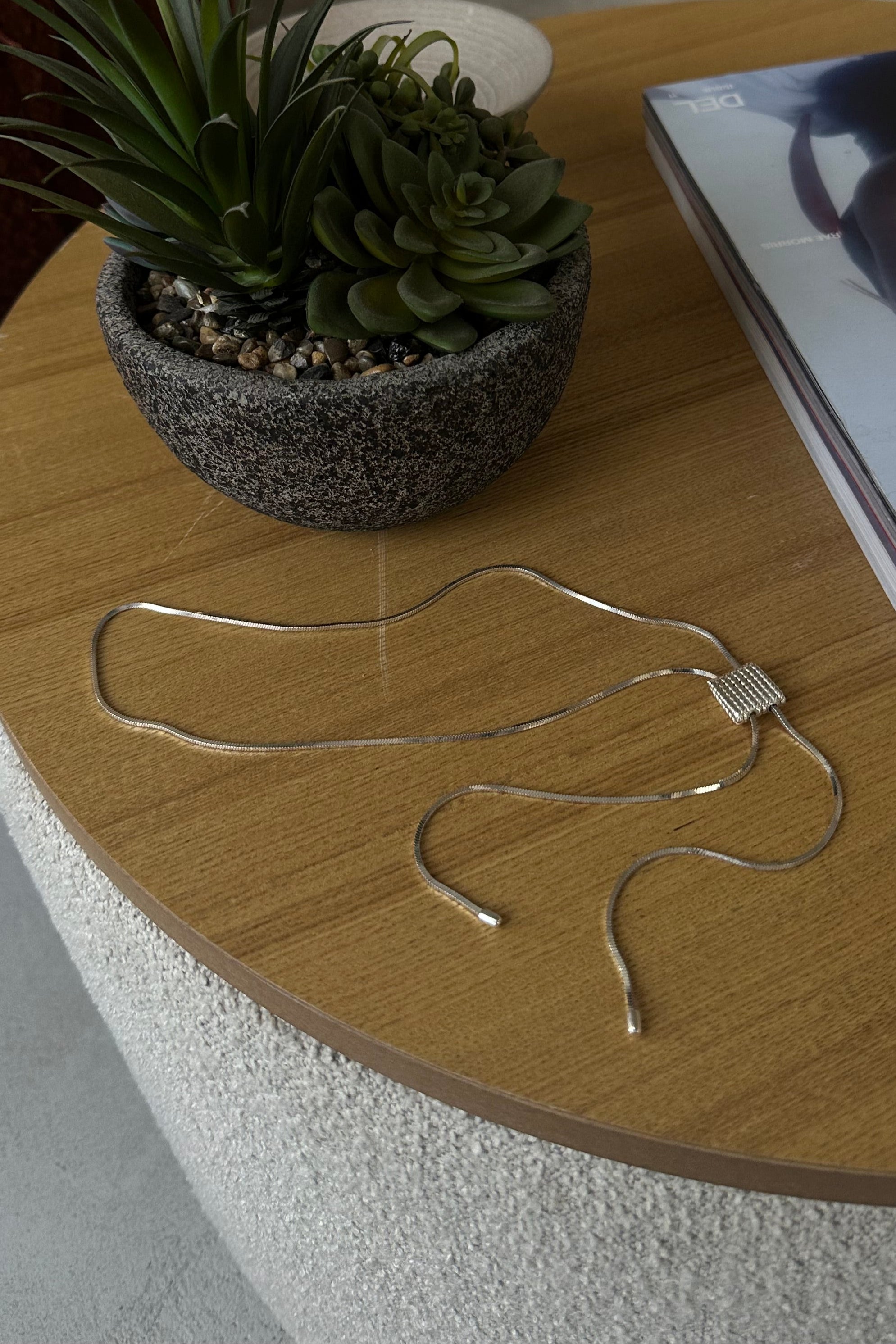 SILVER NECKLACE JE02
