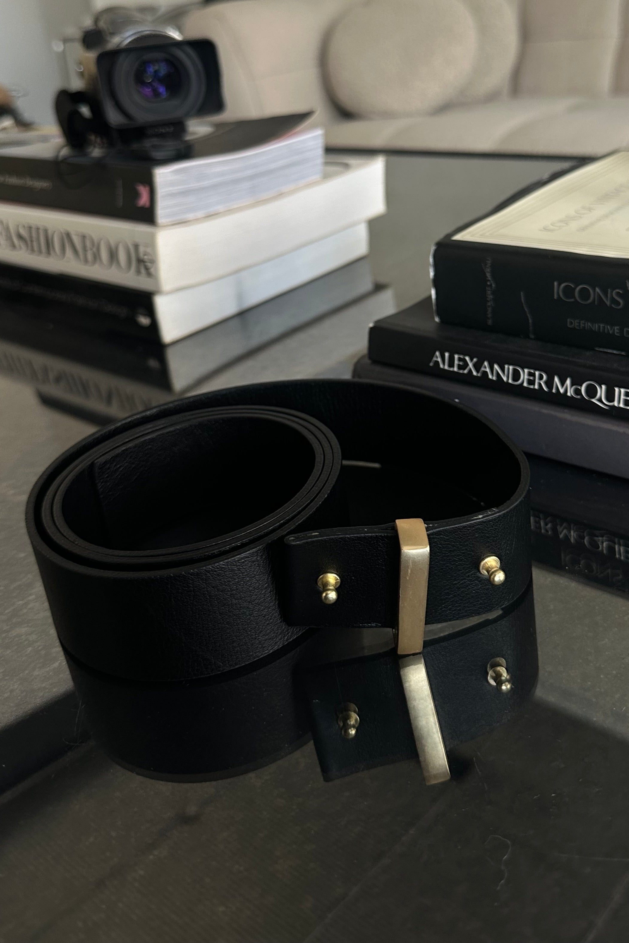 LEATHER BELT BLACK LE02