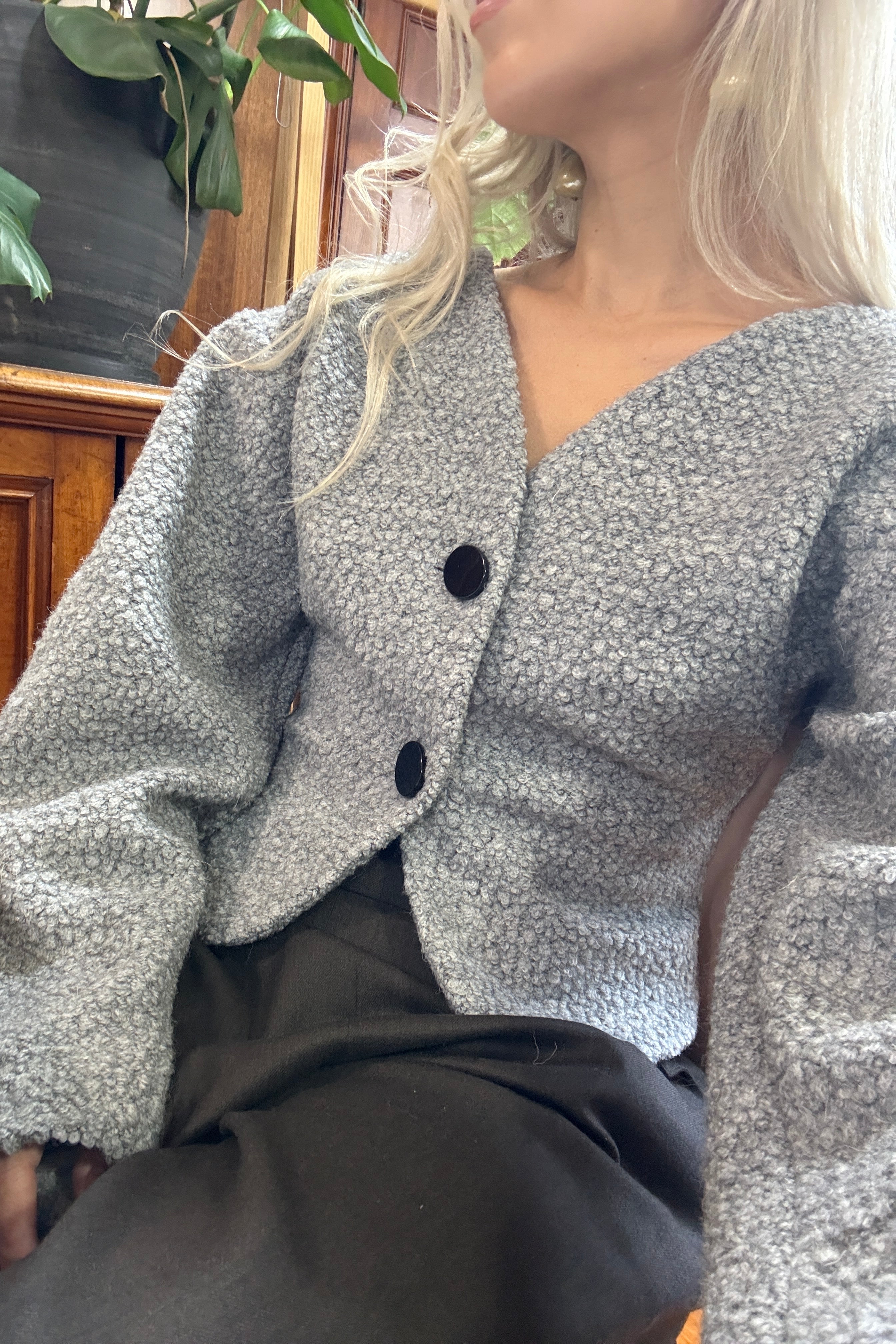 VOLUME SLEEVE CARDIGAN in CLASSIC GREY BOUCLÉ