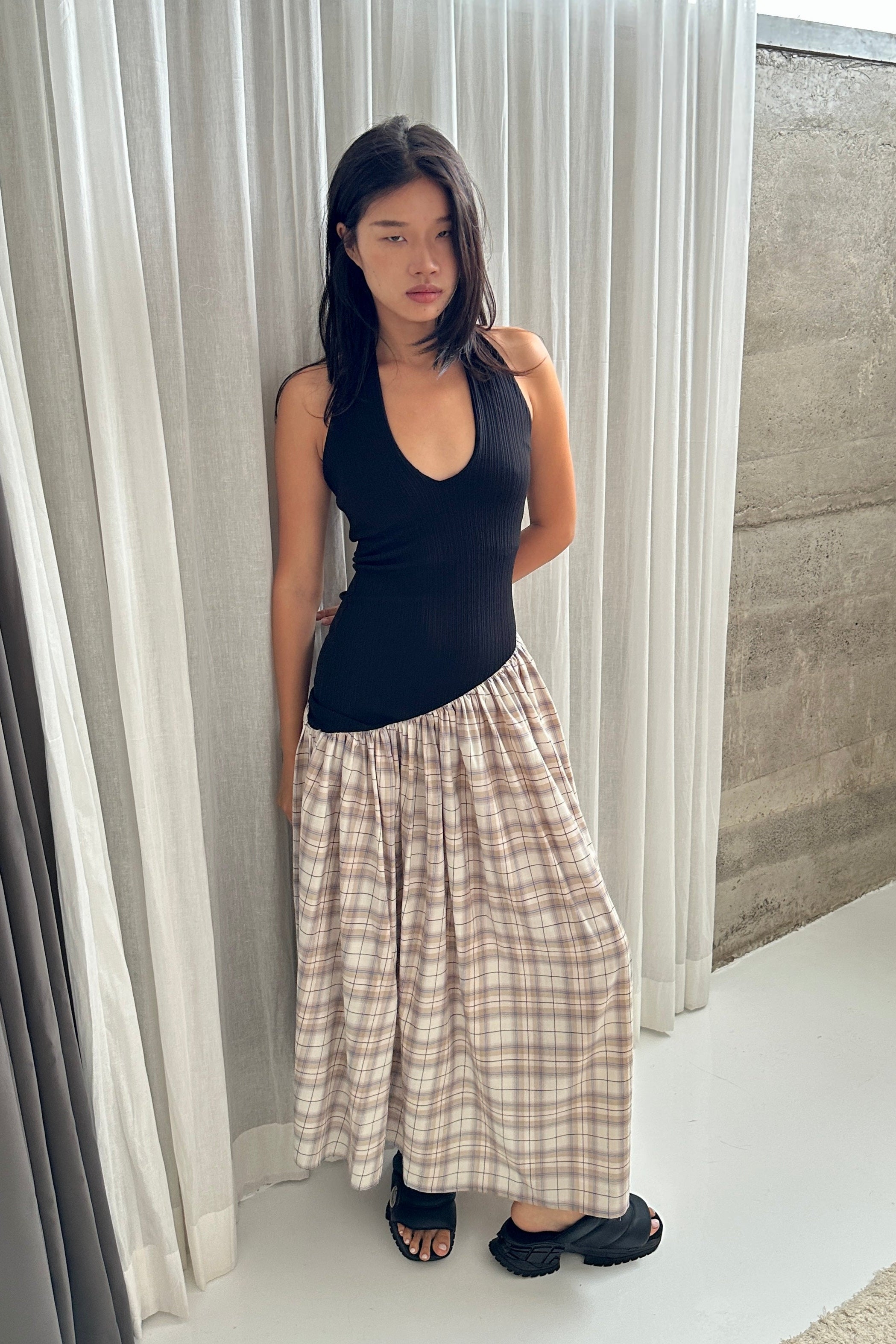 ASYMMETRIC HALTER DRESS in BLACK/PLAID