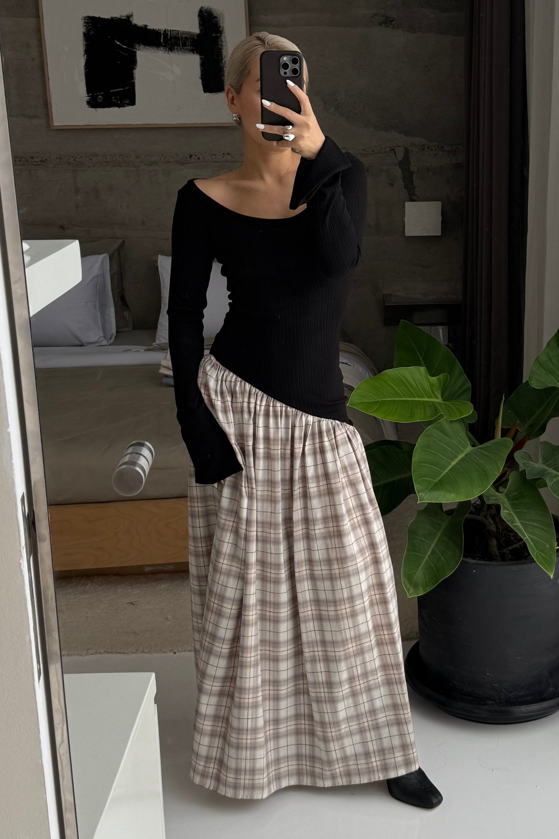 LONG SLEEVE ASYMMETRIC GATHER DRESS in BLACK/PLAID