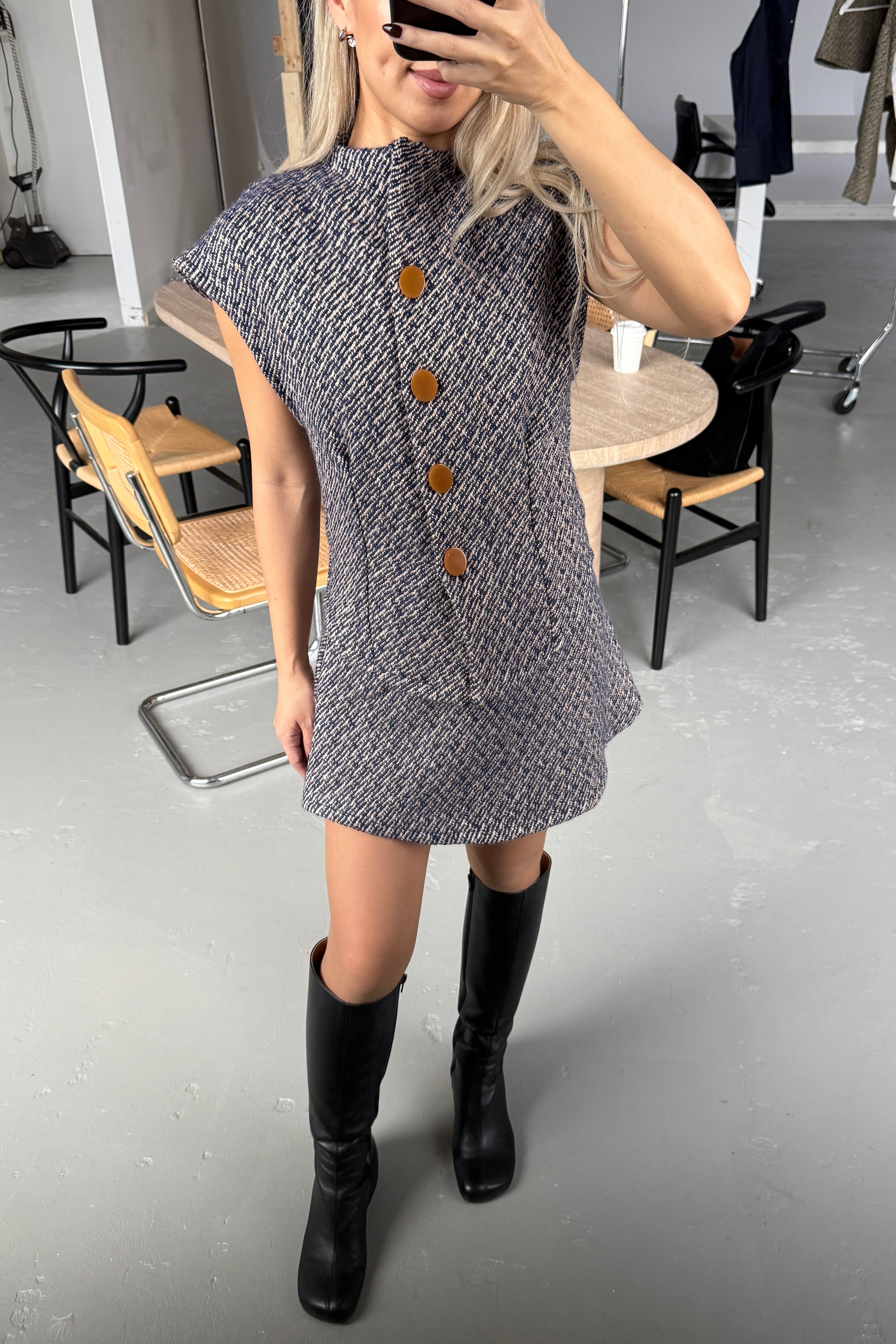HANA JAPANESE WOOL BOUCLÉ CAP SLEEVE JACKET in NAVY