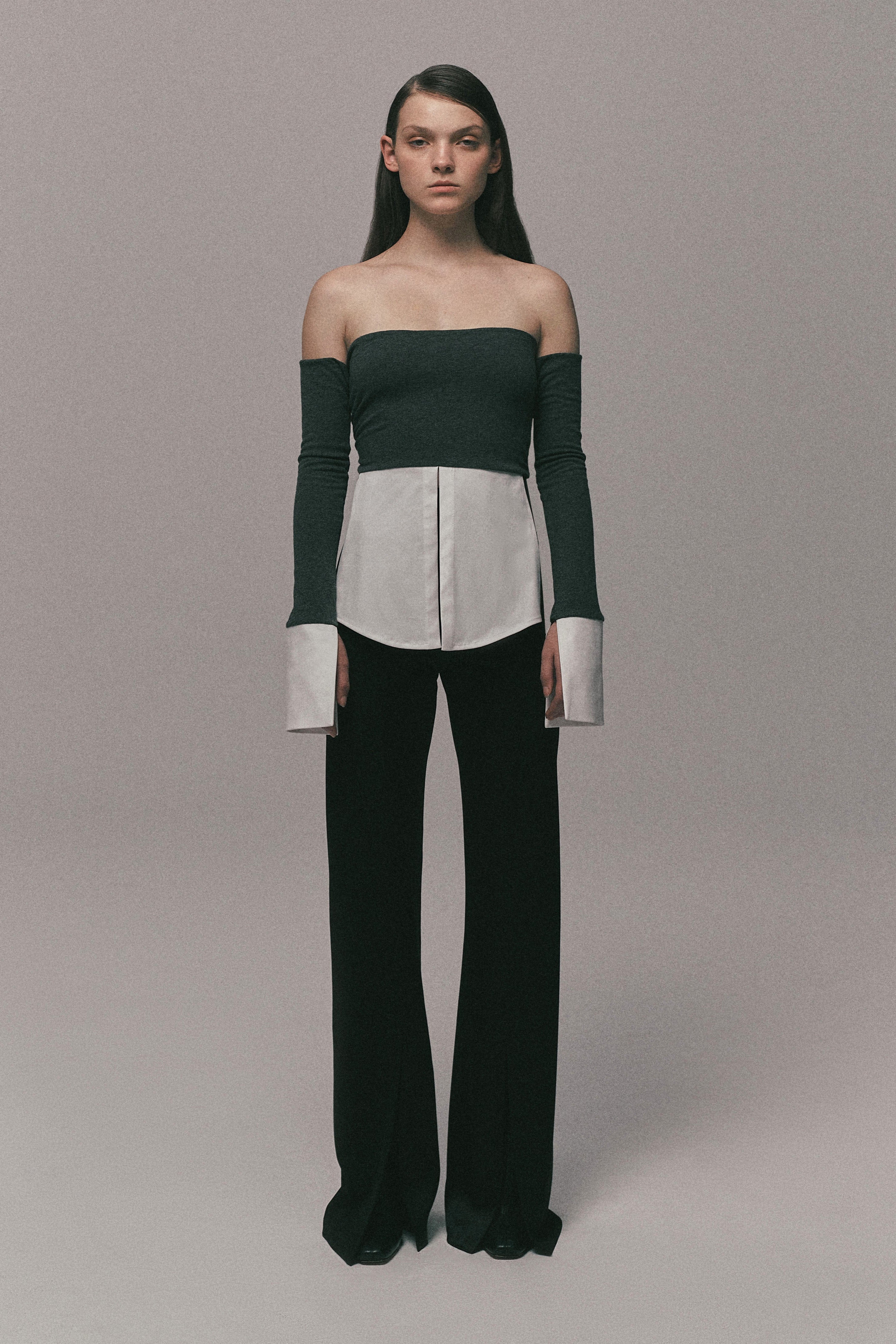 OFF SHOULDER CONTRAST CUFF SHIRT TOP in CHARCOAL/WHITE